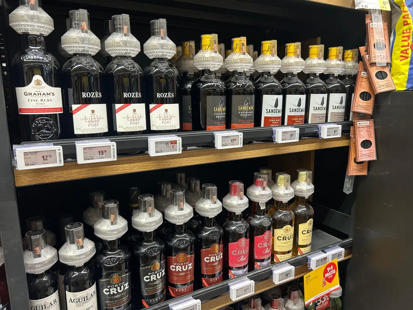 Rayon de portos (Graham’s, Rozès, Sandeman, Porto Cruz) entièrement équipé de Lockap